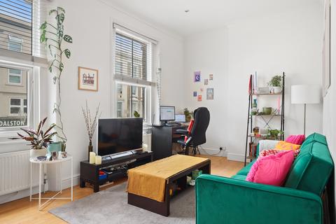 1 bedroom flat to rent, Kingsland High Street, London E8