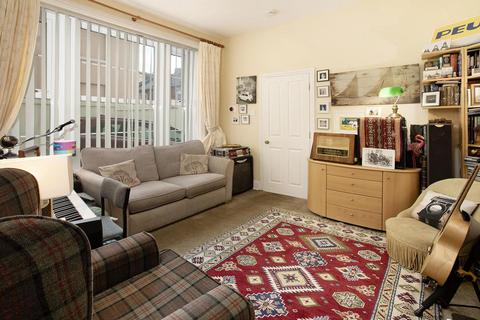 2 bedroom flat for sale, Powderham Terrace, Southlands, TQ14