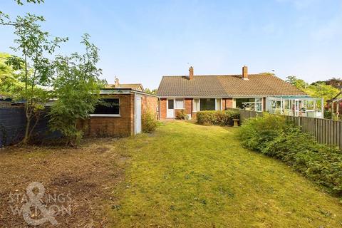 3 bedroom semi-detached bungalow for sale, Lakes Avenue, Mulbarton, Norwich