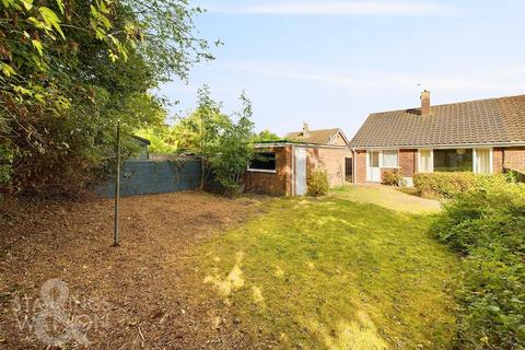 3 bedroom semi-detached bungalow for sale, Lakes Avenue, Mulbarton, Norwich