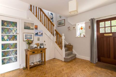 12 Augusta Crescent, Penarth, CF64 5RL