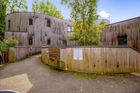 12 Timpani Hill, Warlingham, CR6 9BS