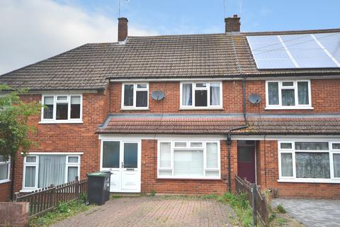 50 Rayfield, Epping, CM16 5AD