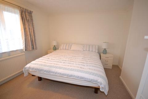 50 Rayfield, Epping, CM16 5AD