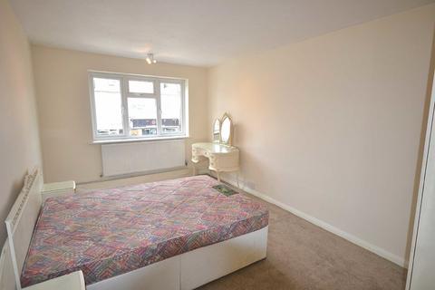 1 bedroom flat for sale, Forest Drive, Theydon Bois