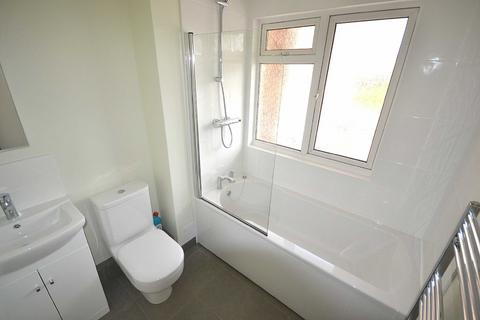 1 bedroom flat for sale, Forest Drive, Theydon Bois