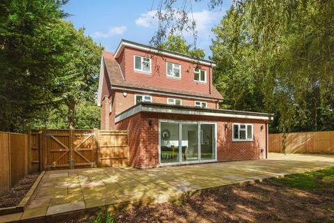 Southside Cottage Botley Road, Shedfield, Southampton, SO32 2HN