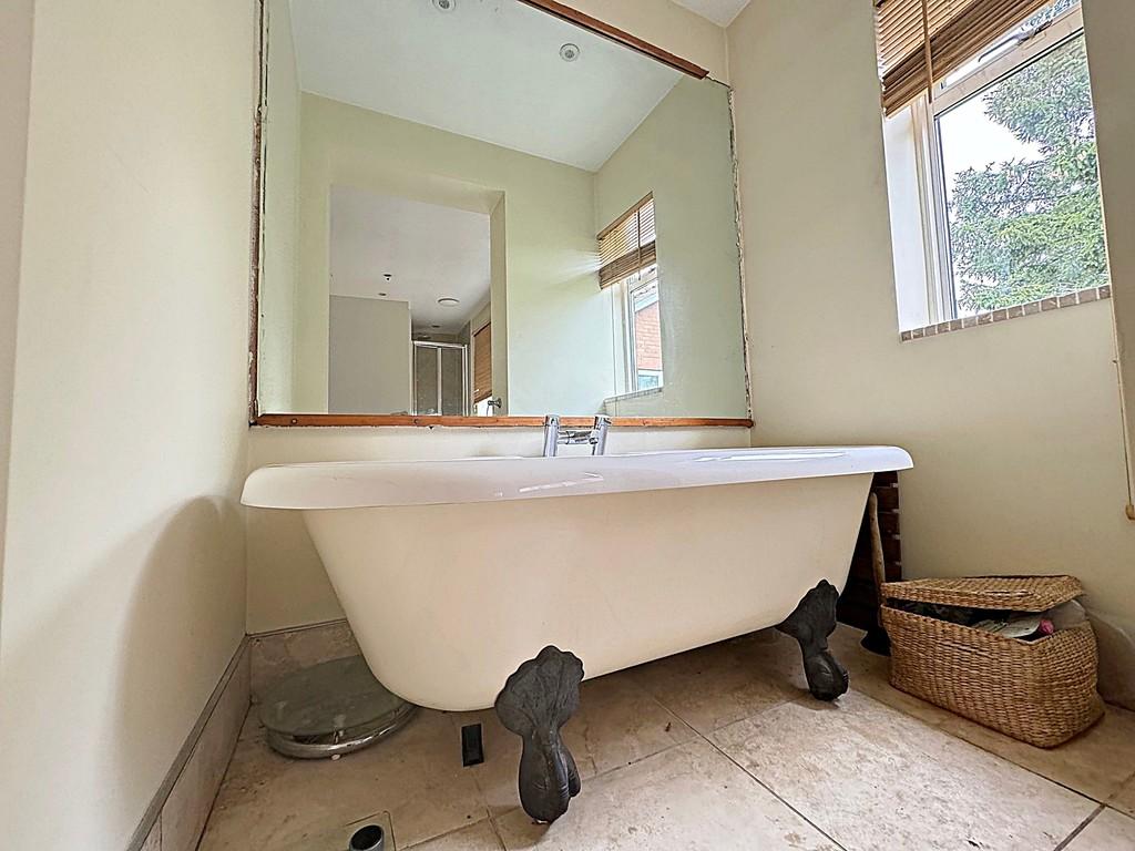 En Suite Bathroom