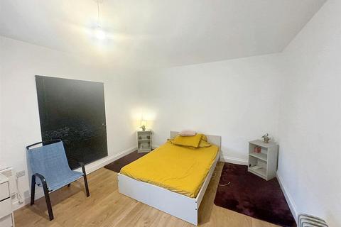 88 Fentham Road, Erdington, Birmingham, B23 6AN