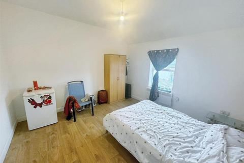 88 Fentham Road, Erdington, Birmingham, B23 6AN