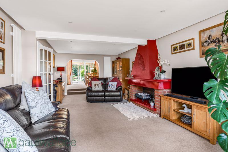 North Street, Nazeing 3 bed semidetached house for sale £635,000