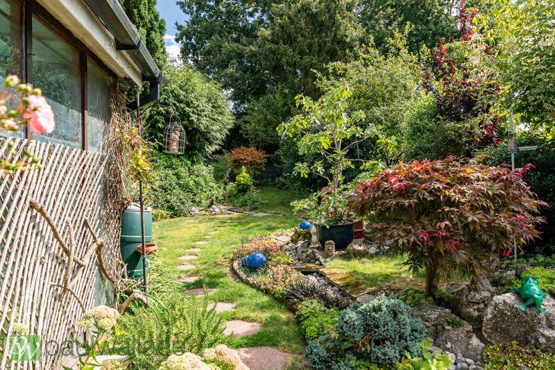 140' Rear Garden
