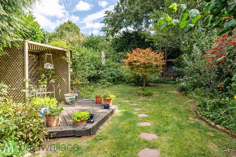 140' Rear Garden