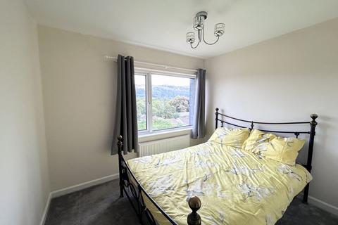 15 Broadmead, Gilwern, Abergavenny, NP7 0AN