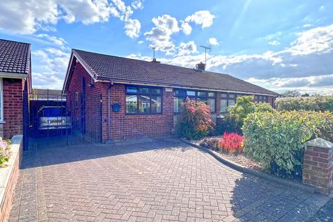 2 bedroom semi-detached bungalow for sale, Newman Road, Tipton