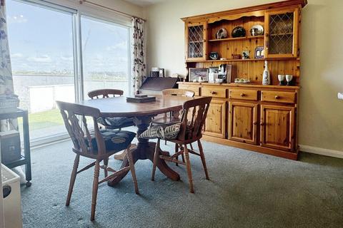 4 bedroom detached house for sale, Hunters Chase, Holyhead, LL65
