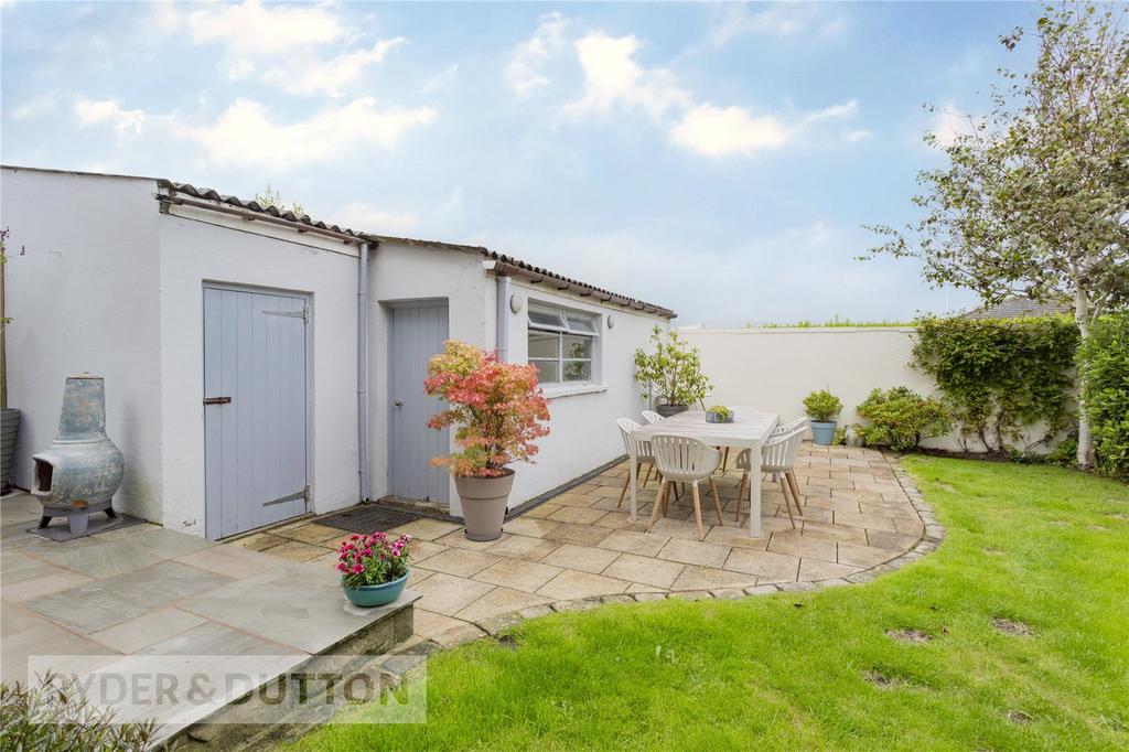 Rear Garden & Garage