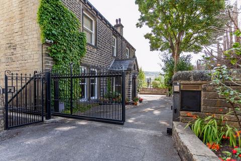 5 bedroom detached house for sale, The Mount, Quarry Hill, Sowerby Bridge HX6 3BQ