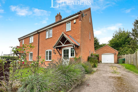 3 bedroom semi-detached house to rent, Waterloo Close, Horsham St Faith, NR10