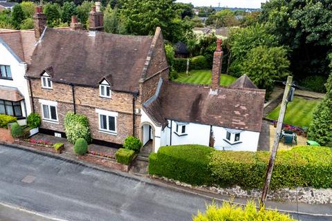 3 bedroom semi-detached house for sale, Charlemont Road, West Bromwich, B71 3DY