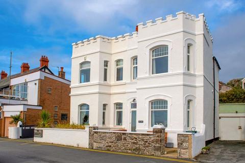 3 bedroom semi-detached house for sale, Marine Crescent, Conwy