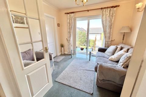 120 Queens Road, Llandudno, LL30 1TY