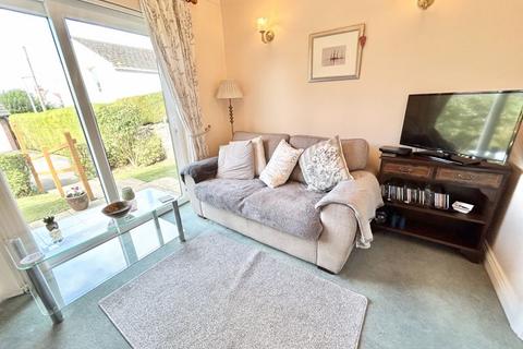 120 Queens Road, Llandudno, LL30 1TY