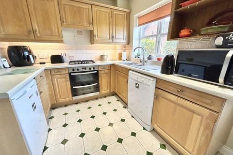 120 Queens Road, Llandudno, LL30 1TY