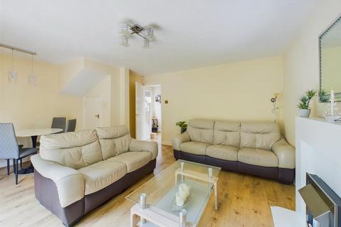 3 bedroom townhouse for sale, Spray Close, Nottingham NG4