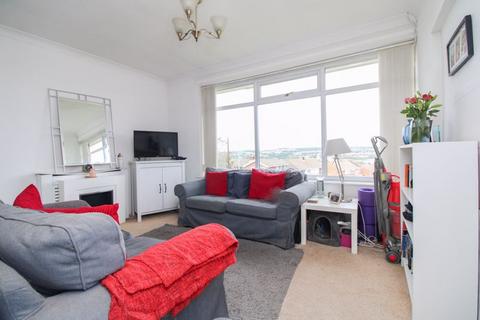 1 bedroom flat for sale, Broomlea Court, Blaydon