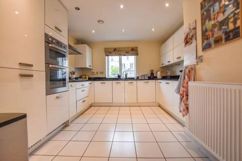 4 bedroom end of terrace house for sale, Bowman Mews, Stamford