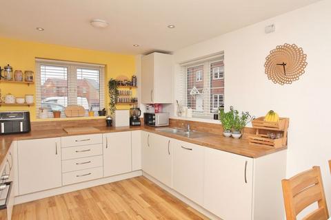 14 Bramble Crescent, Bodicote, Banbury, OX15 4SF