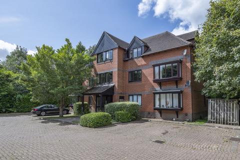 1 bedroom flat for sale, London Road, Uckfield