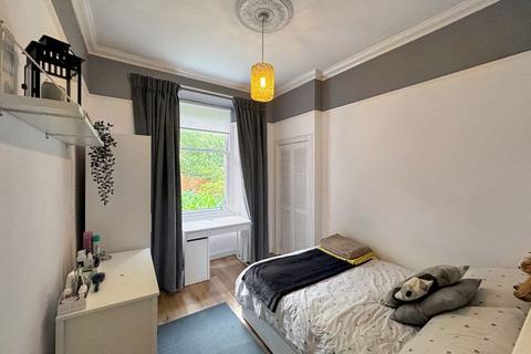 2 bedroom apartment for sale, Lyndhurst Gardens, North Kelvinside