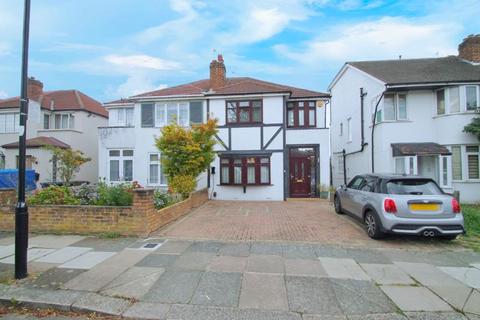 3 bedroom semi-detached house for sale, Barmouth Avenue, Greenford