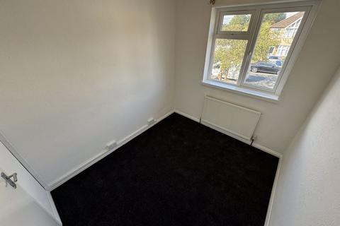 3 bedroom end of terrace house for sale, Hillside Road, Southall