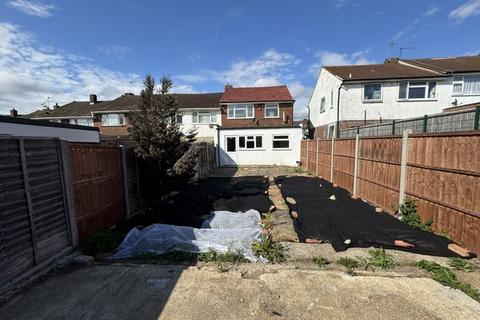 52 Hillside Road, Southall, UB1 2PE