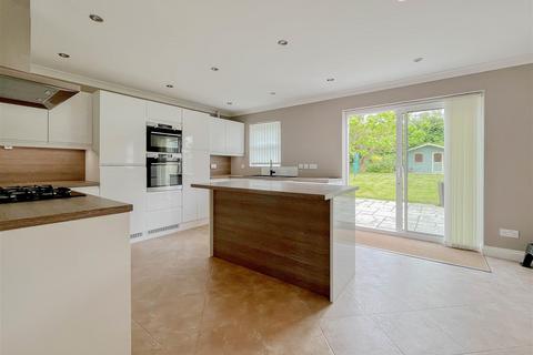 5 bedroom detached house for sale, Bakersfield, Mayland, Chelmsford