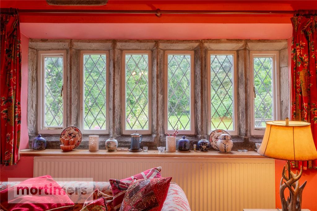 Mullion Windows