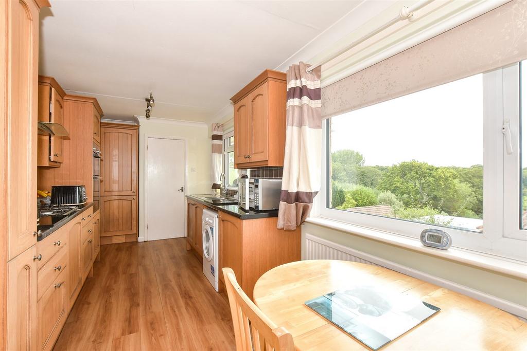 Kitchen/ Dining Room