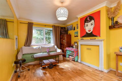 96 Denton Drive, Brighton, BN1 8DL