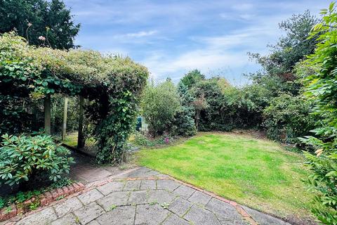 3 bedroom end of terrace house for sale, Chapel Lane, Oxton, Southwell