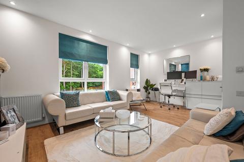 42 Barnes Way, Cheadle, SK8 2GH