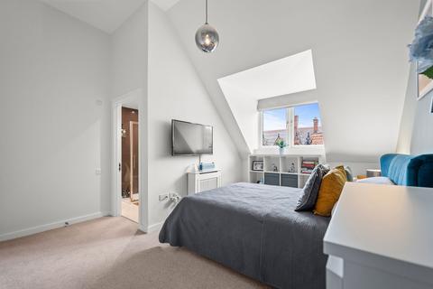 42 Barnes Way, Cheadle, SK8 2GH