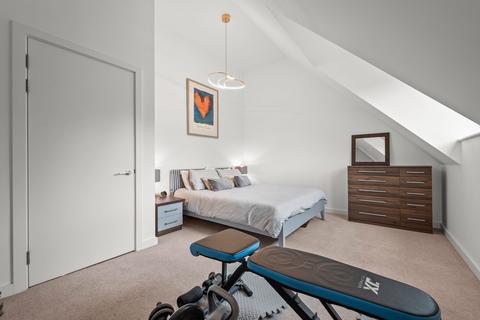 42 Barnes Way, Cheadle, SK8 2GH