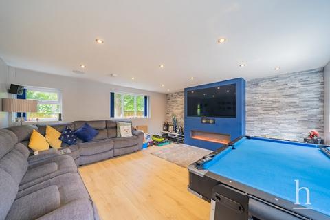 5 bedroom detached house for sale, The Limes, Upton CH49