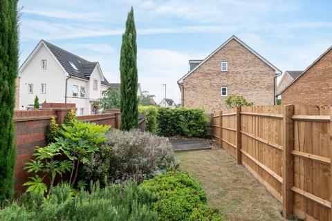 13 Claudius Way, Fairfields, Milton Keynes, MK11 4AL