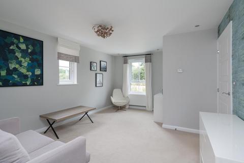 15 Claudius Way, Fairfields, Milton Keynes, MK11 4AL