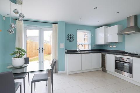 15 Claudius Way, Fairfields, Milton Keynes, MK11 4AL