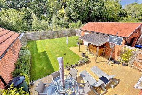 4 bedroom detached house for sale, Lobelia Drive, West Sussex BN13